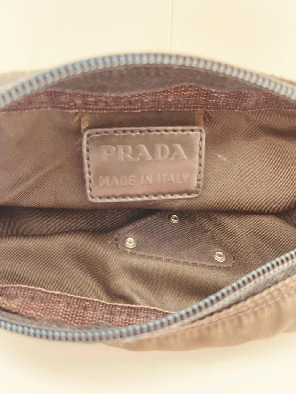 PRADA Vintage Tessuto Nylon Cosmetic Pouch - Olive/White factory tag #59 - Picture 4 of 6